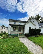 703 Pearl St in Ypsilanti, MI - Building Photo