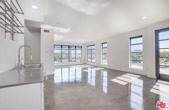 1358 4th St in Santa Monica, CA - Building Photo - Building Photo