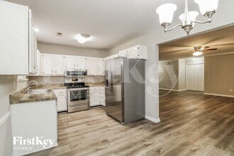 5200 Orchard Ridge Ln in Greensboro, NC - Foto de edificio - Building Photo