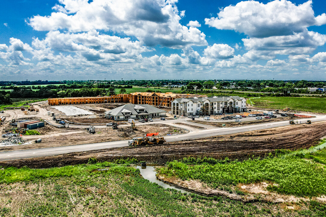 175th St & I-35 175th St in Gardner, KS - Foto de edificio