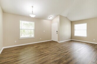 1094 Moosehead Dr in Orange Park, FL - Building Photo - Building Photo