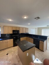 15071 W Heritage Oak Way in Surprise, AZ - Building Photo - Building Photo