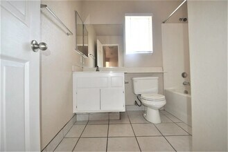 2731 W Dawnview Dr in Rialto, CA - Building Photo - Building Photo