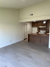 4907 Venuto Way in Sacramento, CA - Building Photo - Building Photo