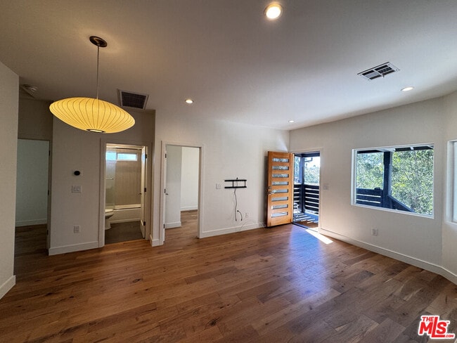 1548 Lemoyne St in Los Angeles, CA - Building Photo - Building Photo