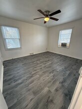 9523-9525 Charlotte St in Kansas City, MO - Building Photo - Building Photo