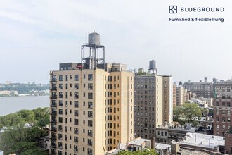 915 W End Ave in New York, NY - Building Photo - Building Photo