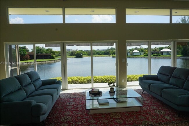 property at 4511 King Palm Dr