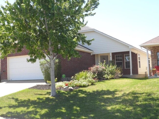 159 Snug Harbor Dr in Montgomery, TX - Building Photo - Building Photo