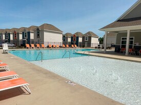 1980 W Main St in Central, SC - Building Photo