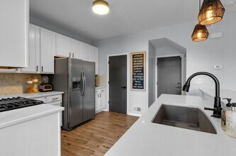 1221 Courtland Cir in Plainfield, IL - Building Photo - Building Photo