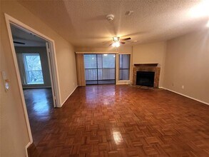 11460 Audelia Rd in Dallas, TX - Building Photo - Building Photo