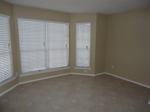 7118 Compass Point Dr in Rowlett, TX - Foto de edificio - Building Photo