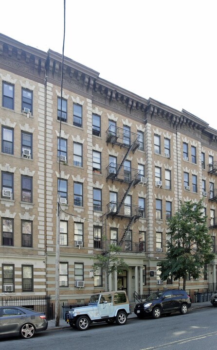 1226 Boston Rd in Bronx, NY - Foto de edificio