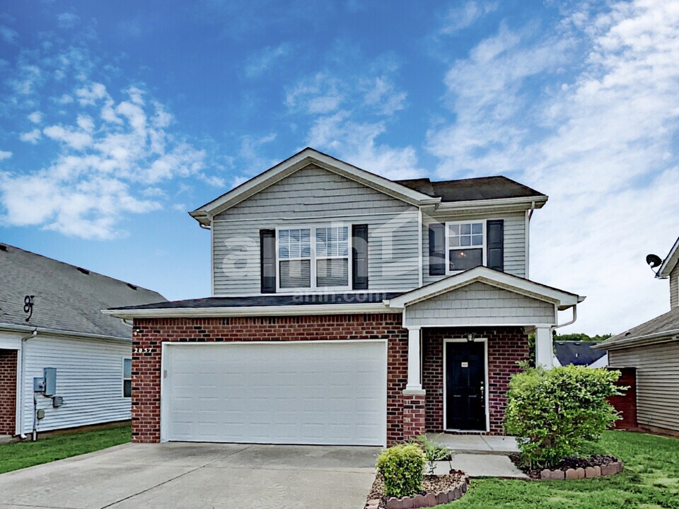2057 Sparco Cir in Murfreesboro, TN - Building Photo