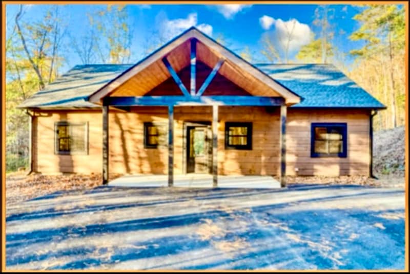 224 E Ridge Ln in Ellijay, GA - Foto de edificio