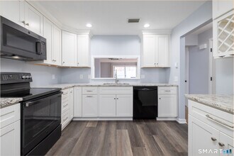 41 Mallard Cove Rd in East Hampton, CT - Building Photo - Building Photo