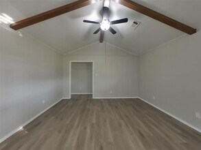 205 4th St in Crosby, TX - Building Photo - Building Photo