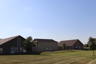 Waukee Family Townhomes in Waukee, IA - Building Photo - Building Photo