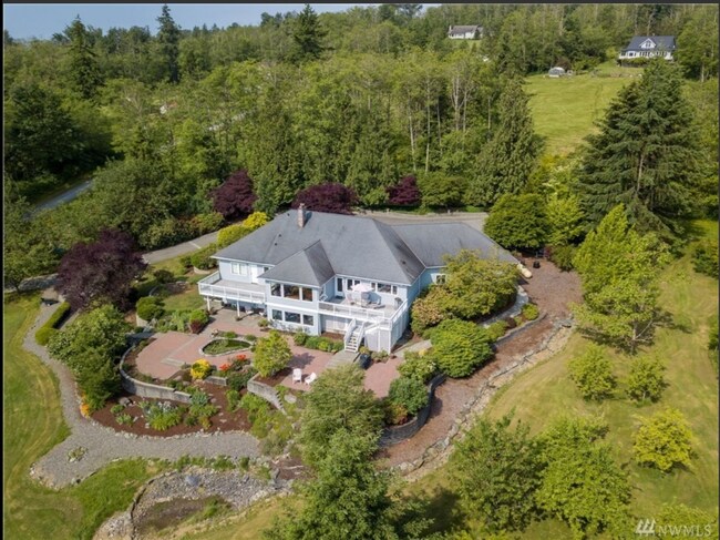 property at 2736 Stein Hill Ln