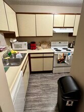 700 N Adelaide St, Unit 118 in Normal, IL - Building Photo - Building Photo