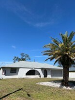 644 Jasmine Ave NW in Port Charlotte, FL - Building Photo