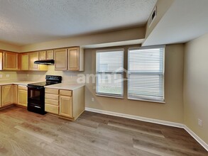 5498 Shannon Square Dr in Canal Winchester, OH - Foto de edificio - Building Photo