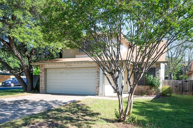 12928 Modena Trail in Austin, TX - Foto de edificio - Building Photo