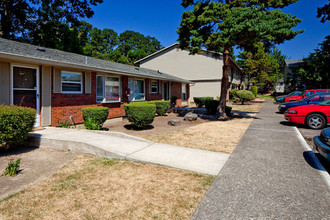 Willamalane in Milwaukie, OR - Foto de edificio - Building Photo