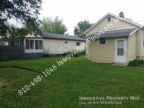 3201 Clairmont St in Flint, MI - Foto de edificio - Building Photo