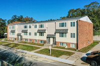 Benson Commons in Omaha, NE - Foto de edificio - Building Photo