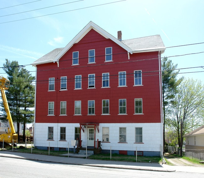 515 E School St in Woonsocket, RI - Building Photo - Building Photo