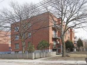 5000 Barclay in Montréal, QC - Building Photo - Building Photo