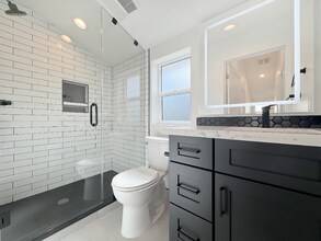 4461 Farquhar Ave in Los Alamitos, CA - Foto de edificio - Building Photo