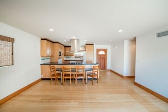 1190 Mariposa Dr in Brea, CA - Building Photo - Building Photo
