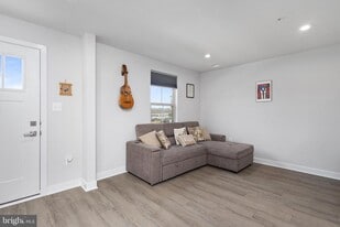 1109 Patuxent Greens Dr in Laurel, MD - Building Photo