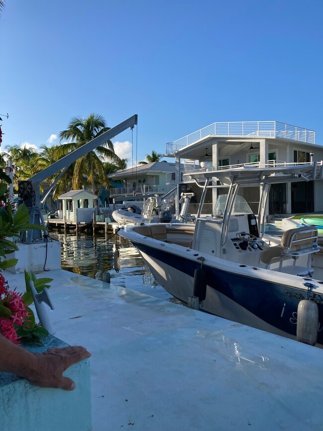 196 Lorelane Pl, Unit Daisy in Key Largo, FL - Foto de edificio - Building Photo