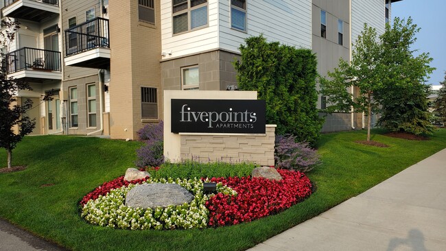 3260 Five Points Dr in Auburn Hills, MI - Building Photo - Building Photo