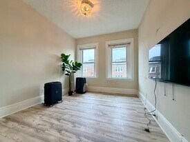 14 Glenville Ave, Unit 3 in Boston, MA - Building Photo