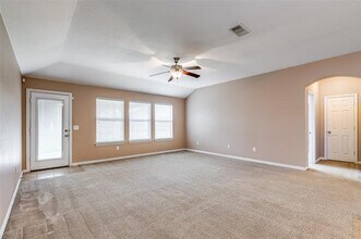 316 Crosscreek Dr in Princeton, TX - Building Photo - Building Photo