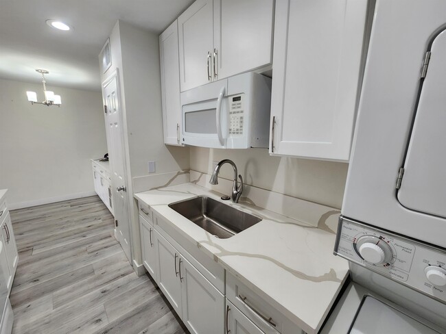 1291 Elizabeth Ave in Las Vegas, NV - Building Photo - Building Photo