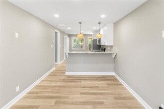 2041 Nettie Ct in Decatur, GA - Building Photo - Building Photo