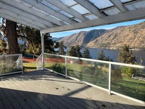 1983 Summit Blvd in Manson, WA - Building Photo - Building Photo