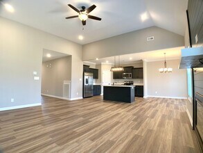 413 Ayden Ln in Clarksville, TN - Building Photo - Building Photo