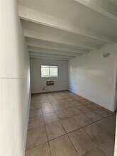 747 NW 60th St in Miami, FL - Building Photo - Building Photo