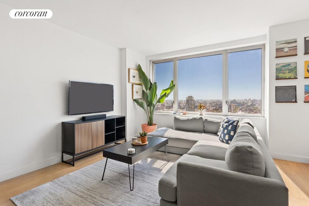 22 N 6th St in Brooklyn, NY - Building Photo