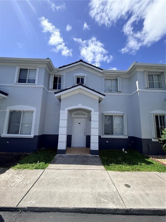 7319 NW 174th Terrace in Miami Gardens, FL - Building Photo - Building Photo