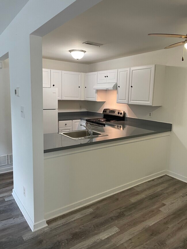 148 Heather Croft in Egg Harbor Township, NJ - Building Photo - Building Photo