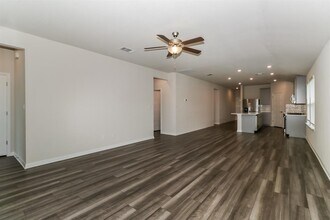 117 Sun Grove Trl in Georgetown, TX - Building Photo - Building Photo