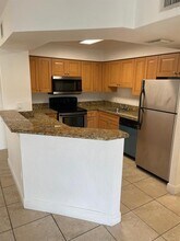 5231 Geneva Ct in Doral, FL - Building Photo - Building Photo
